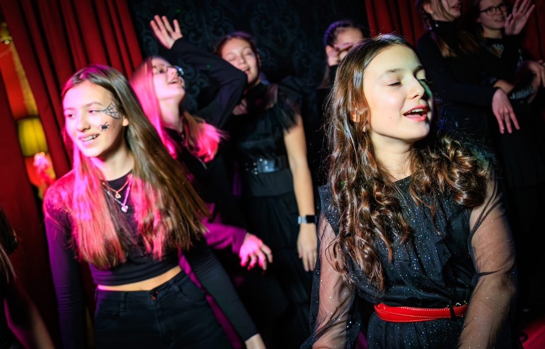вечеринки для подростков, как провести в невском районе по лучшим ценам игра мафия треш программы под ключ детское кафе ма-ли